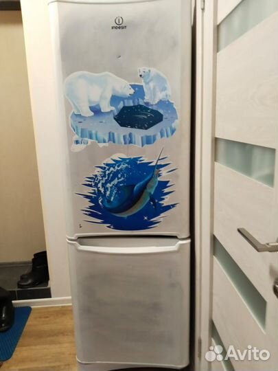 Холодильник Indesit б/у
