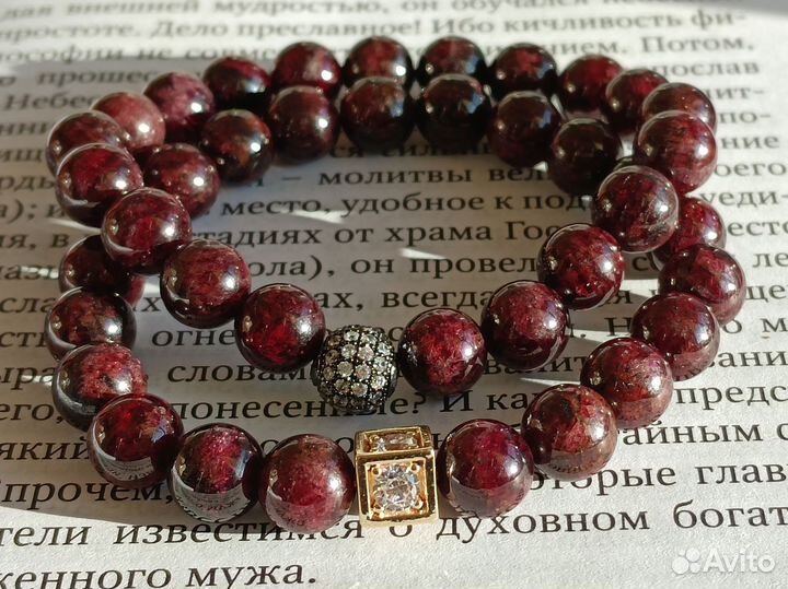 Браслеты из граната