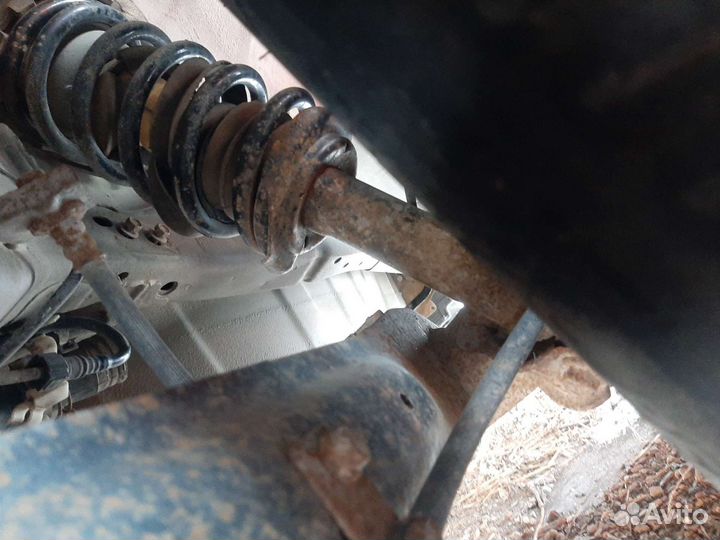 Nissan almera n16 стойка амортизатор