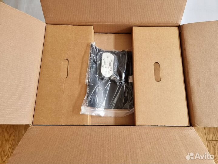 Mark Levinson пред мощник в упаковке