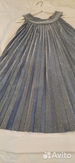 Детское нарядное платье 146