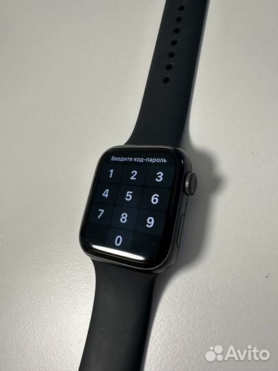 Apple watch se (gen 1) 44 mm