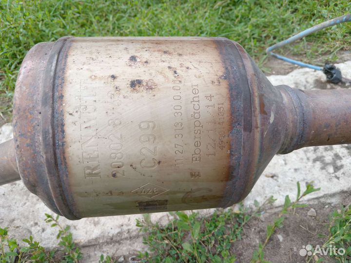 Глушитель на рено сандеро 2 2014г