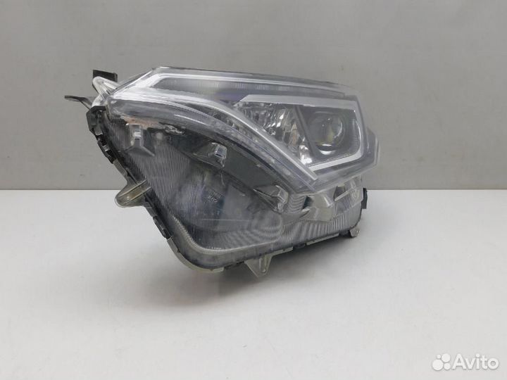 Фара левая Toyota RAV4