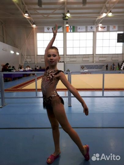 Купальник для художественной гимнастики, 135-142