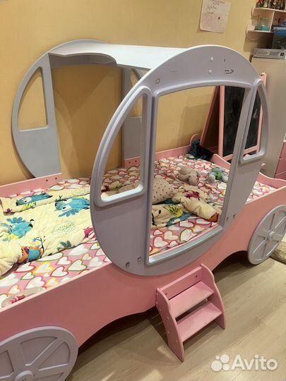 Детская кровать карета