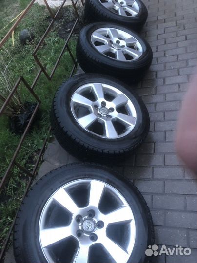 Литые диски r17 5x114 3 с резиной бу