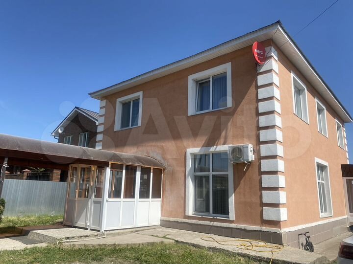 Коттедж 173,9 м² на участке 6 сот.