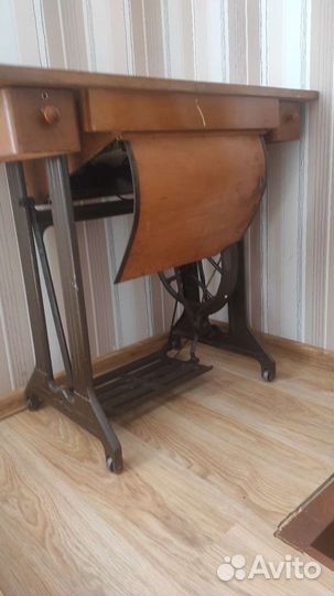 Ножная швейная машинка пмз им калинина СССР