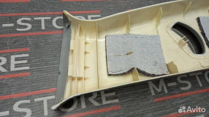 Обшивка стойки правая Bmw X3 E83 N52B25A 2010