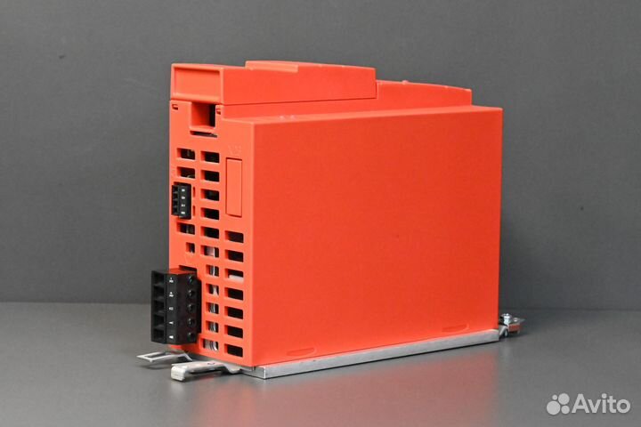 Sew Eurodrive 1.1KW MC07B0011-5A3-4-S0 новый, 1 шт