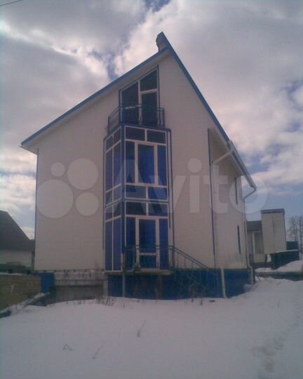 Дом 190 м² на участке 9 сот.