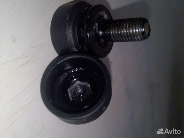 Болты крепления шатунов к каретке(квадрат)