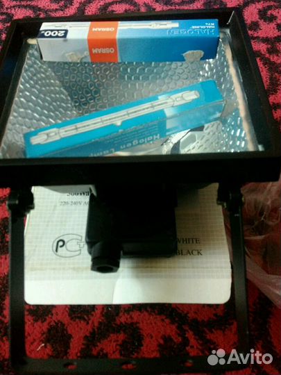 Галогенный прожектор 500 вати