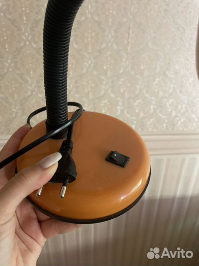 Лампа настольная