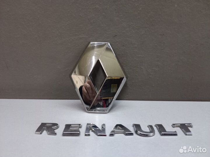 Эмблема Renault Duster 2010