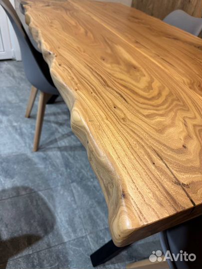 Стол из массива карагача