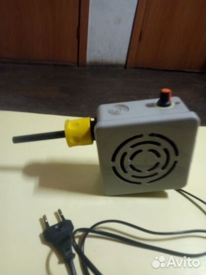 Нагнетатель воздуха для дымогенератора