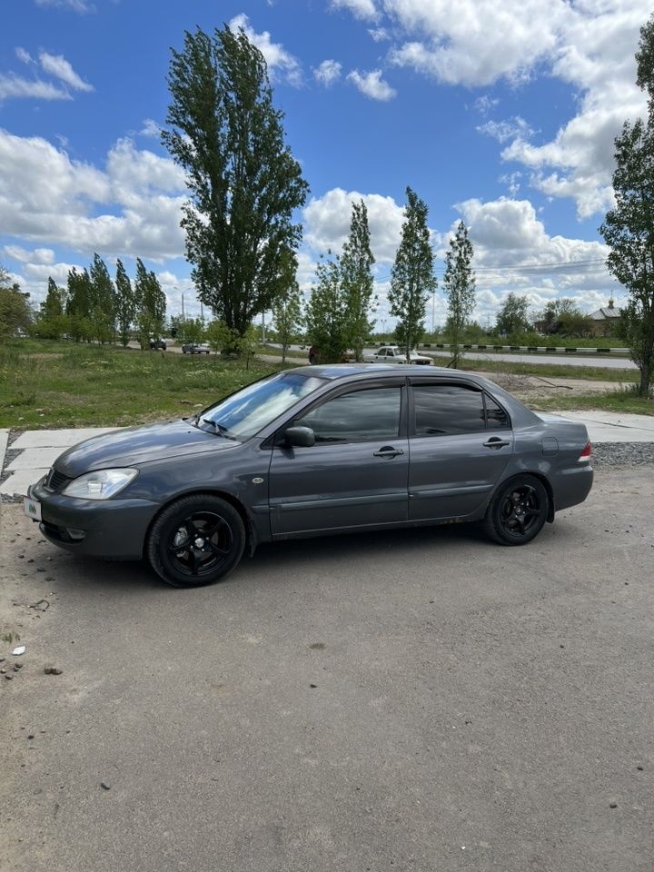 Mitsubishi Lancer: фото владельца