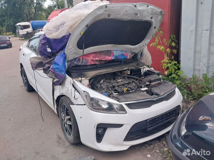 Kia Rio 1.6 AT, 2019, битый, 66 127 км