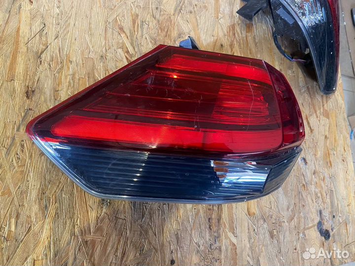 Задний фонарь Ниссан Х-Треил т32