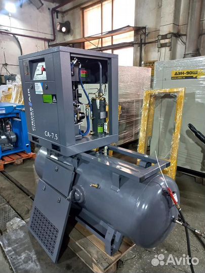 Винтовой компрессор 7.5 кВт на ресивере