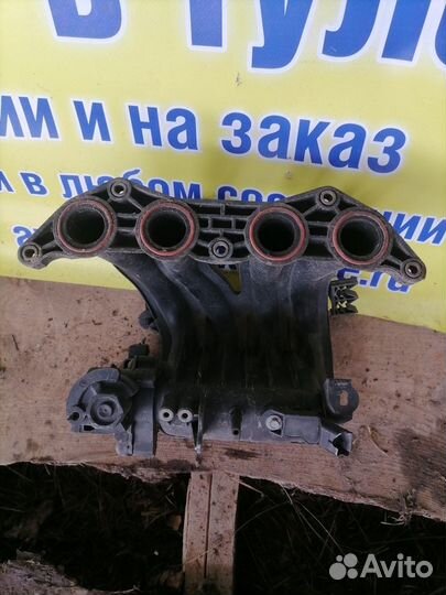 Коллектор впускной Peugeot 206