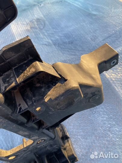 Передняя панель (телевизор) Hyundai Palisade