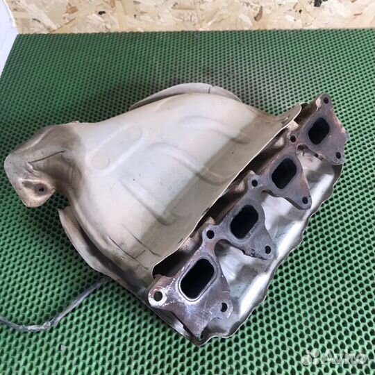 Выпускной коллектор Renault Laguna F4R6714 2004