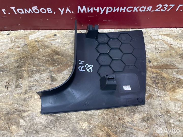 Накладка порога правая Volkswagen Polo