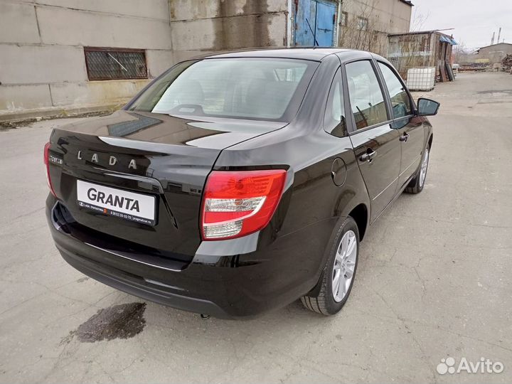LADA Granta 1.6 МТ, 2023