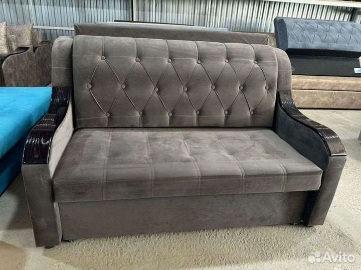 Прямой мини диван в наличии не б/у