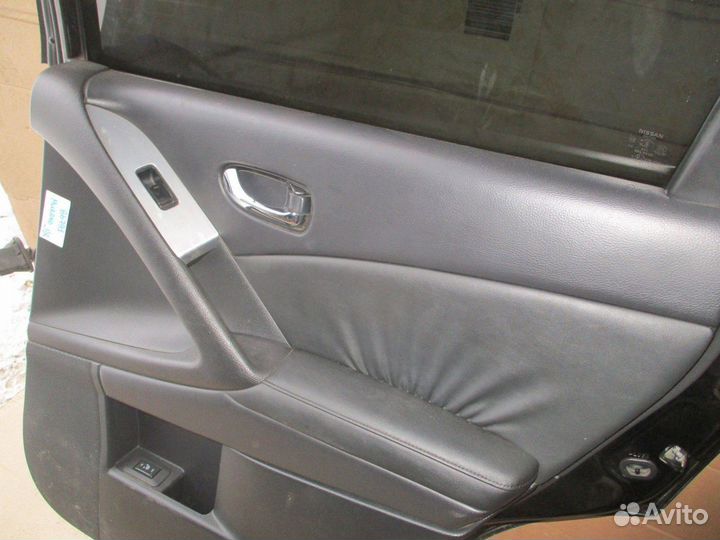 Обшивка двери задней правой Nissan Murano 2 (Z51)