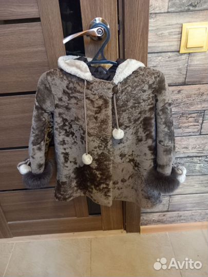 Шуба мутоновая с капюшоном