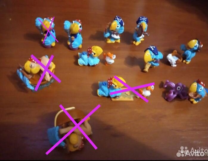 Киндер сюрприз вампирчики,кошки египетские,попугаи