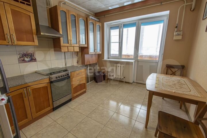 2-к. квартира, 63 м², 1/4 эт.