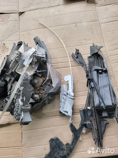 Kia Rio Фара передняя 4