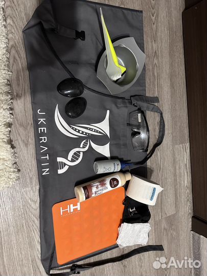 Фартук,накладки для ушей,миска,очки и т.д