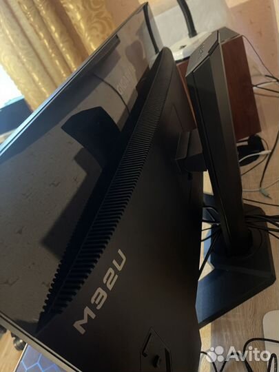 Монитор Gigabyte 32