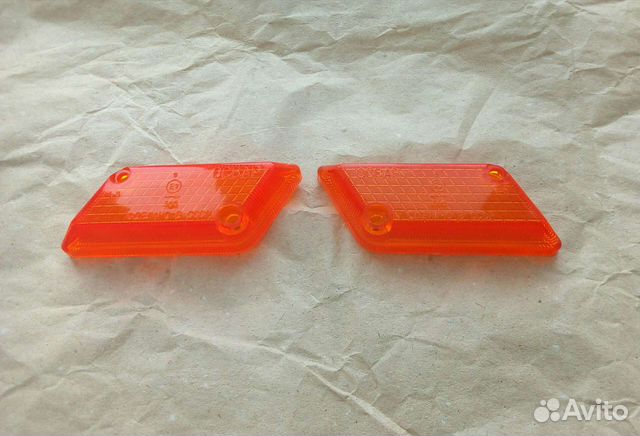 Стекла поворотников ваз 2103