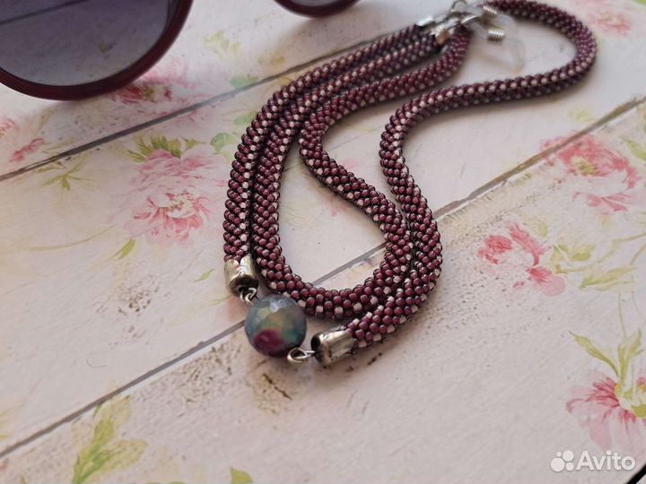 Новый шнур для очков из бисера