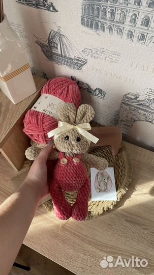 Вязаные игрушки зайка