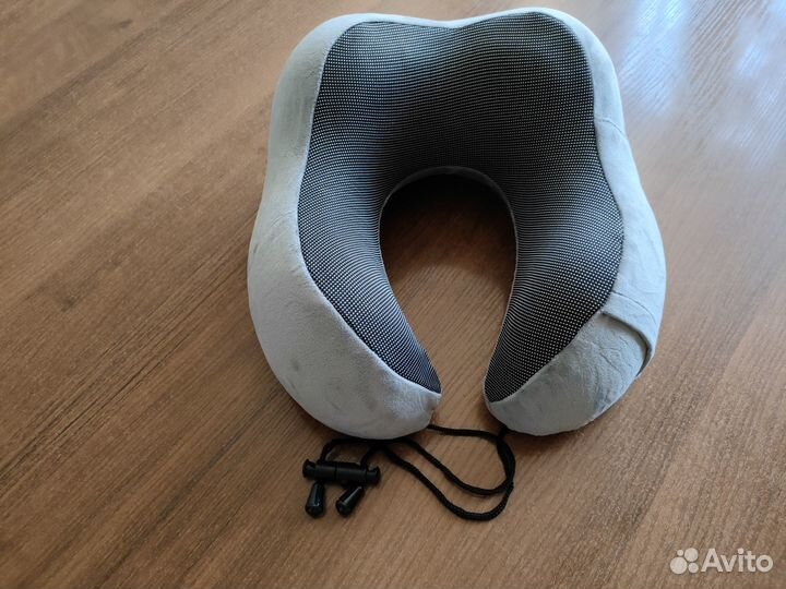 Подушка для шеи серая. Для путешествий, самолета