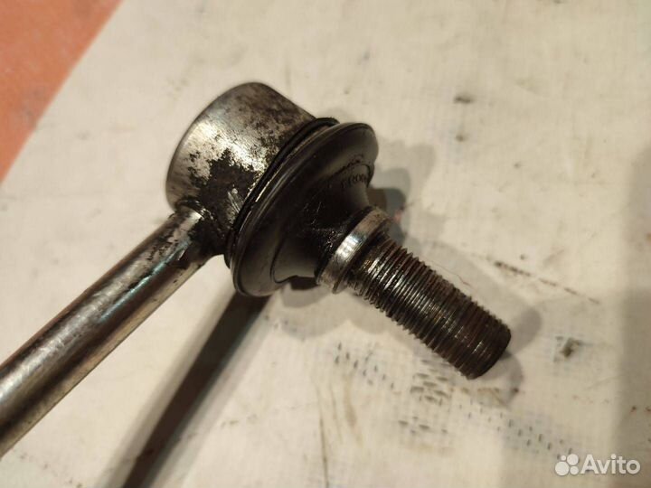 Стойка стабилизатора передняя Toyota Camry XV40