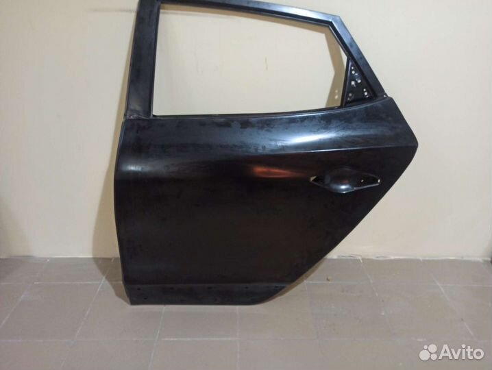 Дверь задняя левая на Hyundai ix35