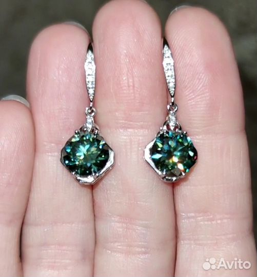Серьги 925 пробы с зелёными муассанитами 6 карат