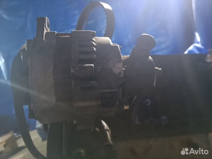 Генератор Nissan Largo VNW30 CD20