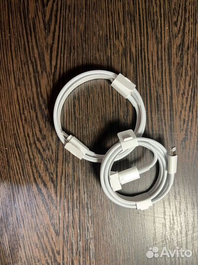 Зарядка на iPhone