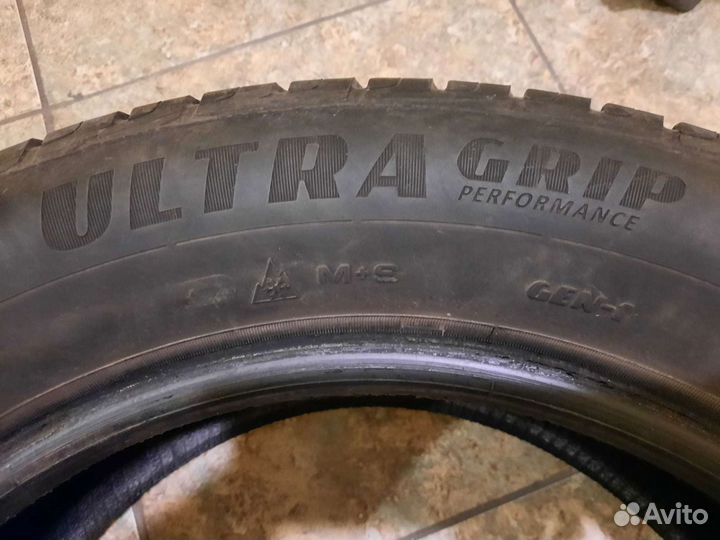 Goodyear UltraGrip Performance 225/60 R17