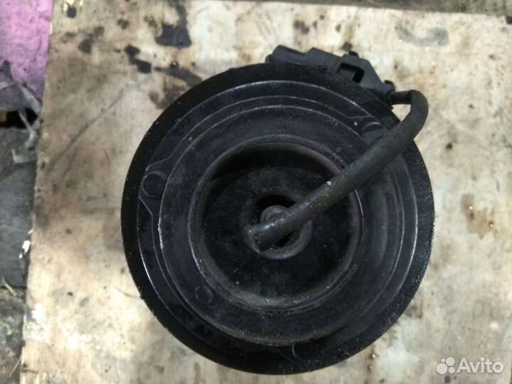 Компрессор автомобильный Hyundai Starex